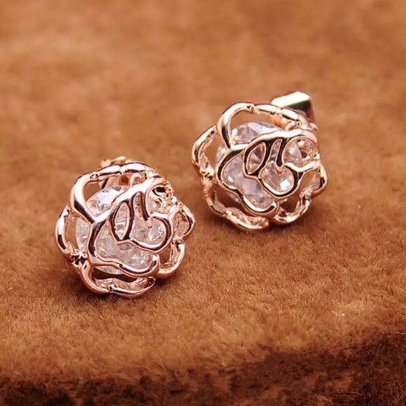 NEW💙💎🌹ROSE💛💗GOLD💗💛COLOR CZ ROSE STUDS🌹💎💙 - Picture 6 of 7